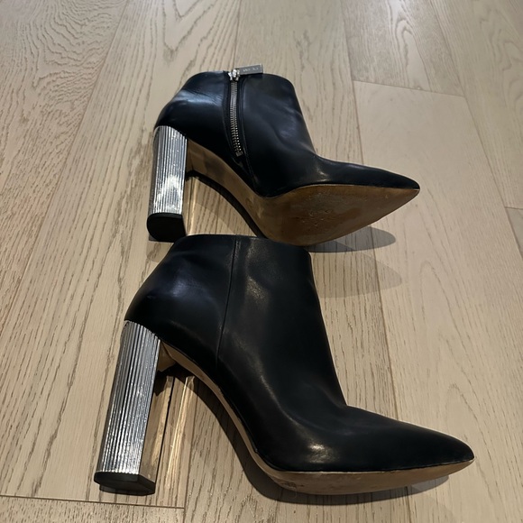 MICHAEL Michael Kors leather boot with silver heel & hardware - Picture 2 of 6